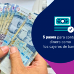 ¿Cuál es la mejor manera de organizar y contar grandes cantidades de dinero en fajos de billetes?